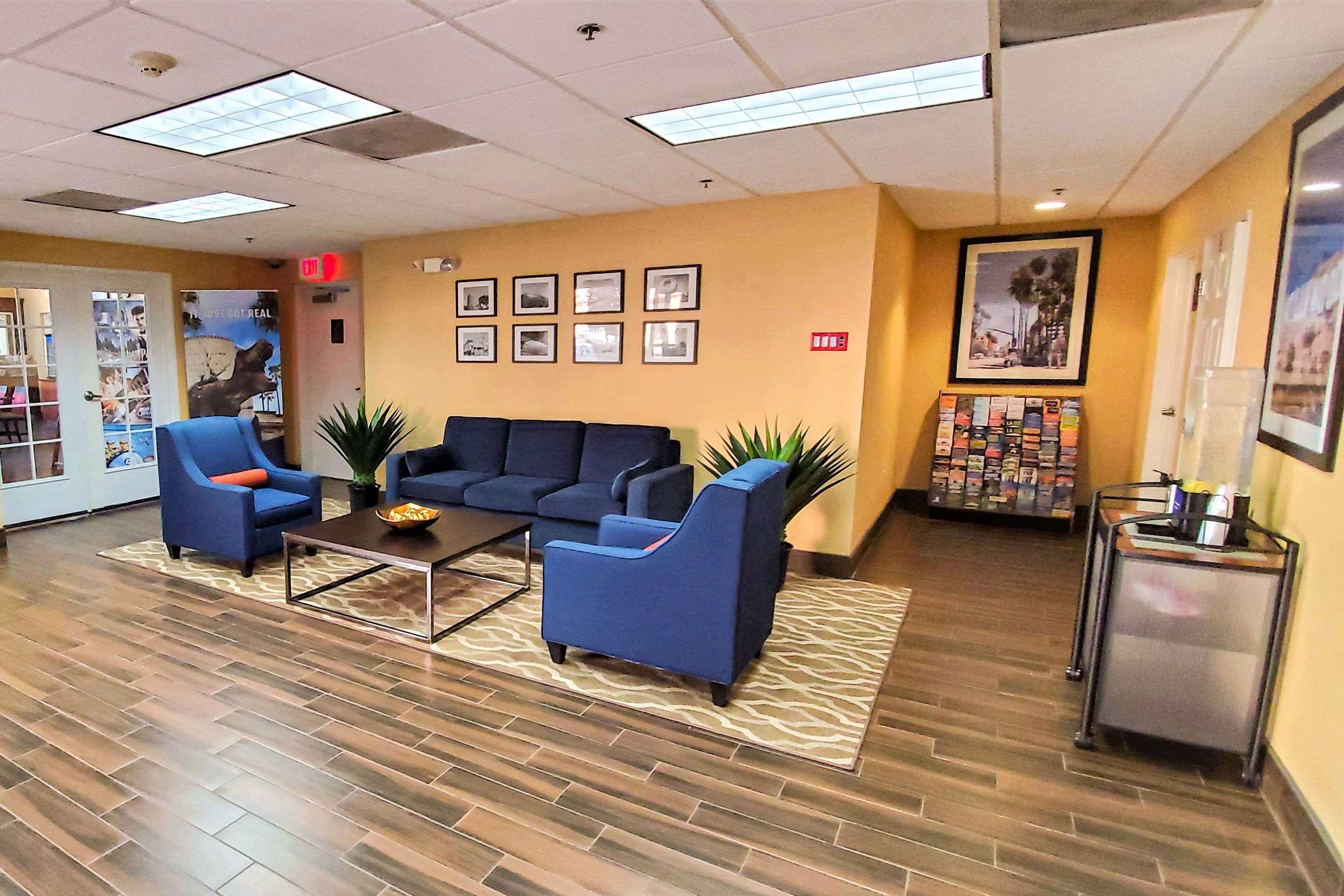 Comfort Inn & Suites Near Universal - N Hollywood - Burbank Los Angeles Kültér fotó