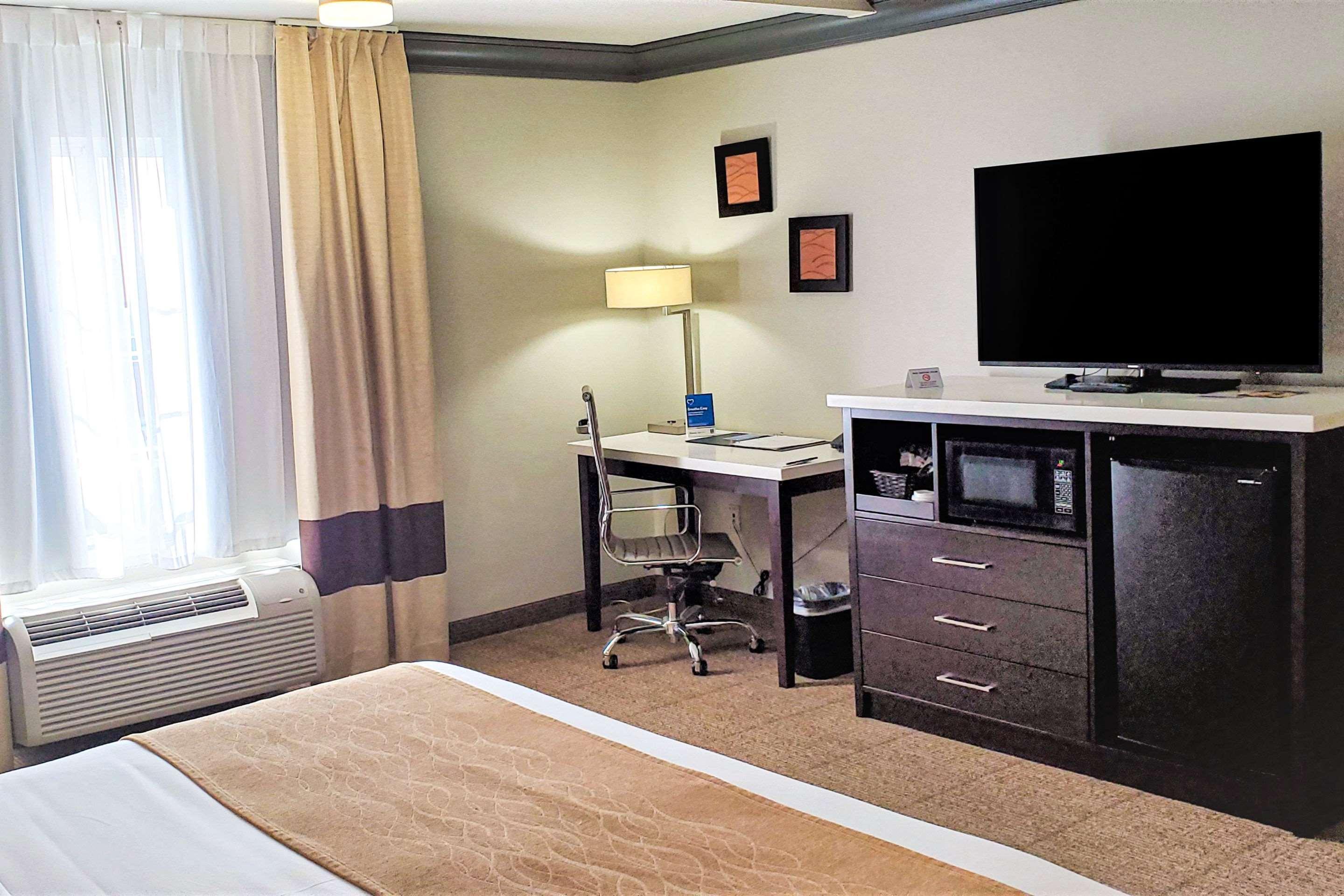 Comfort Inn & Suites Near Universal - N Hollywood - Burbank Los Angeles Kültér fotó