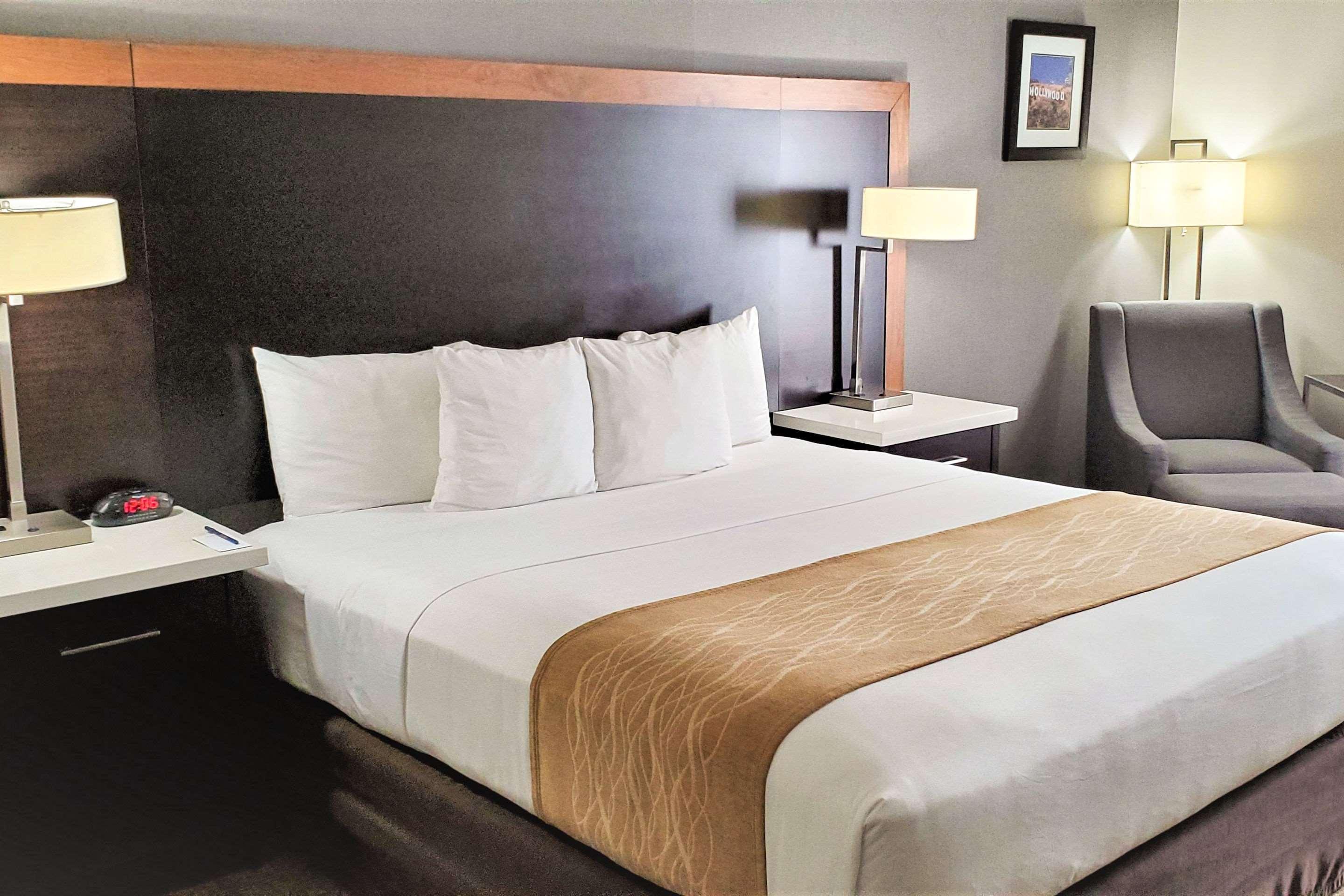 Comfort Inn & Suites Near Universal - N Hollywood - Burbank Los Angeles Kültér fotó