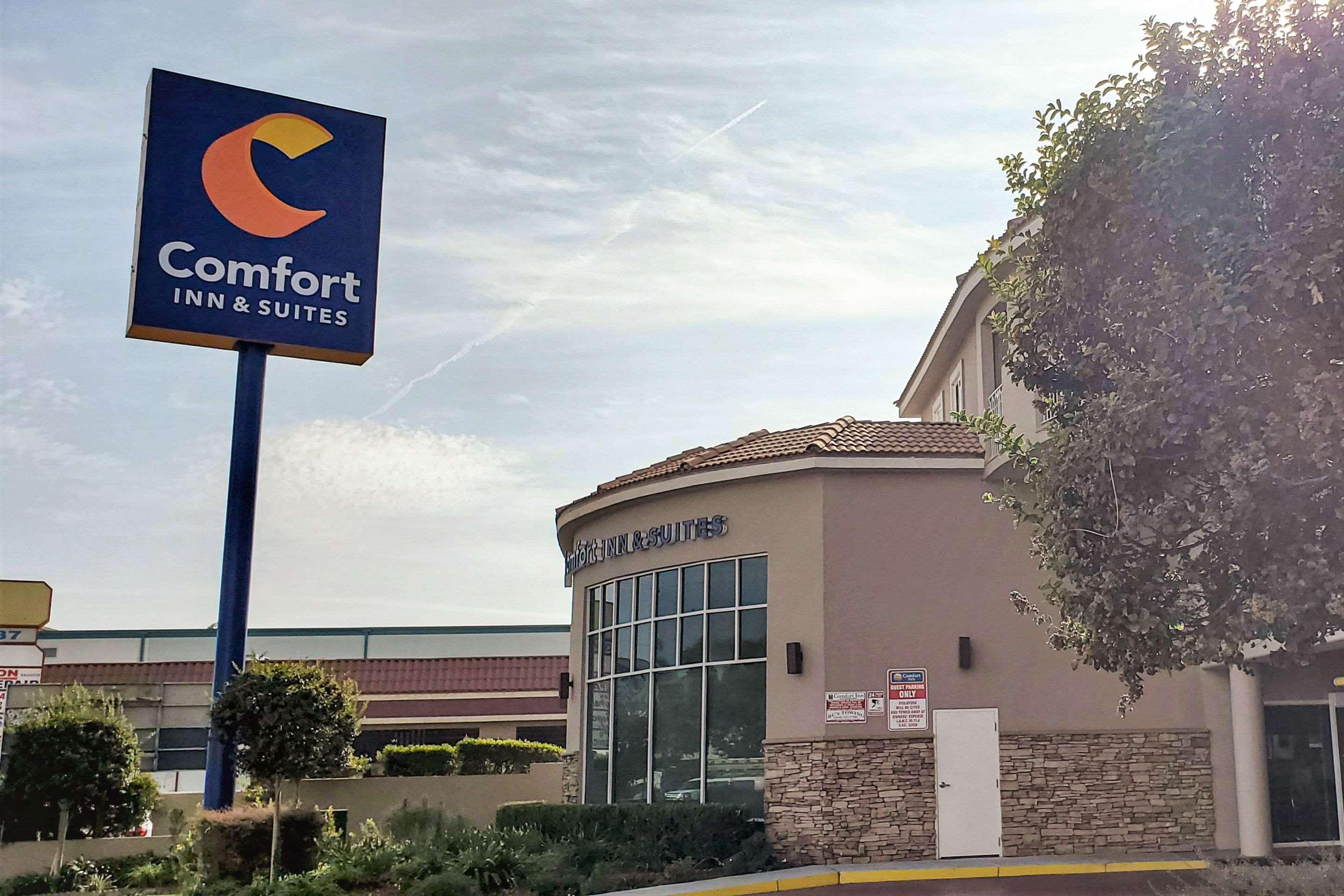 Comfort Inn & Suites Near Universal - N Hollywood - Burbank Los Angeles Kültér fotó
