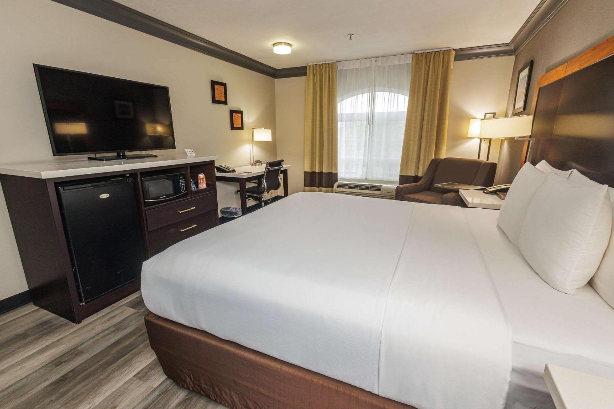 Comfort Inn & Suites Near Universal - N Hollywood - Burbank Los Angeles Kültér fotó
