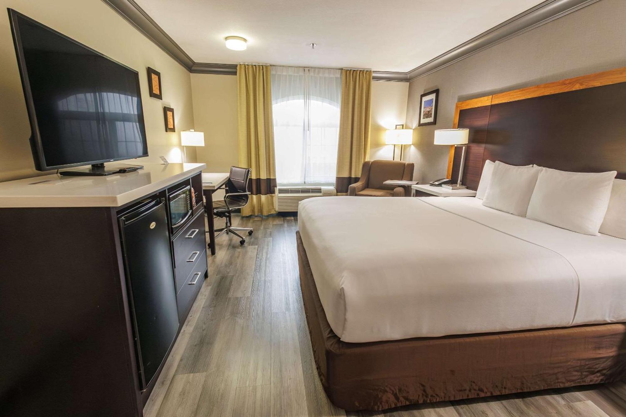 Comfort Inn & Suites Near Universal - N Hollywood - Burbank Los Angeles Kültér fotó