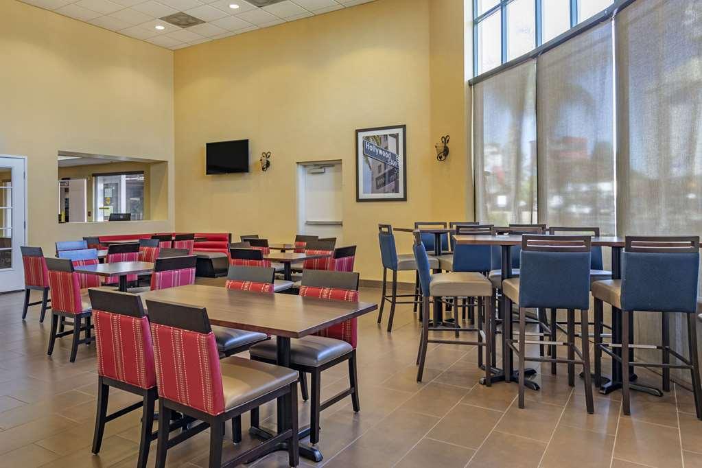 Comfort Inn & Suites Near Universal - N Hollywood - Burbank Los Angeles Étterem fotó