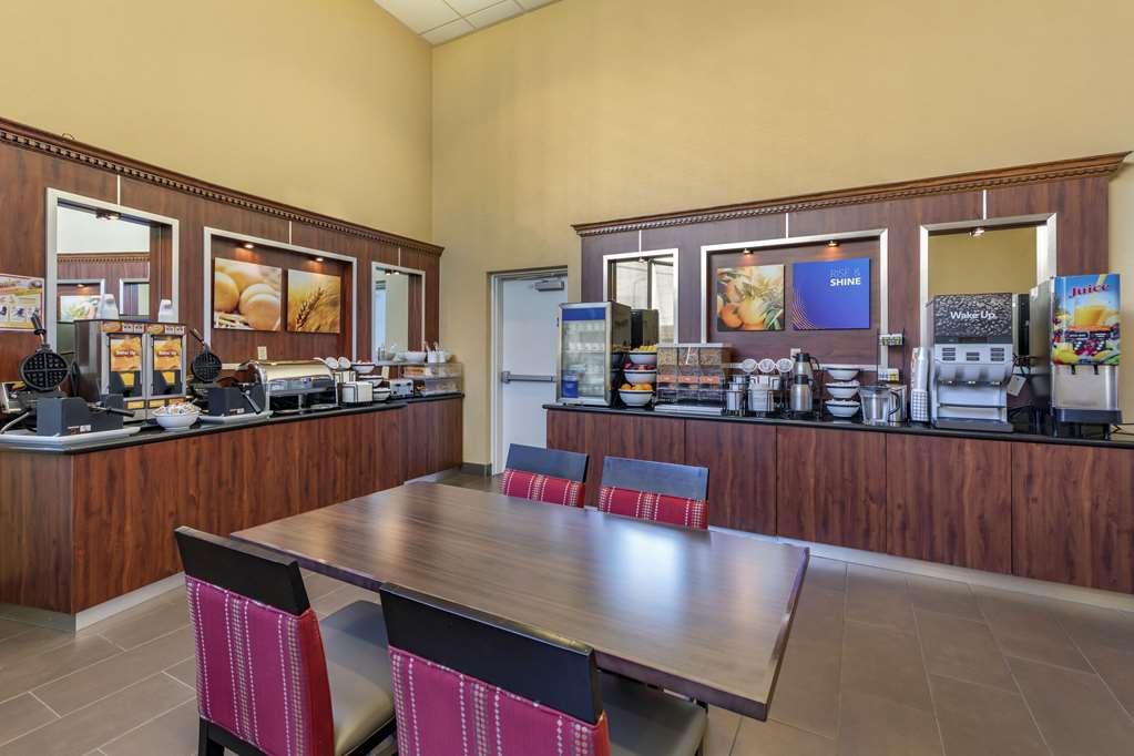 Comfort Inn & Suites Near Universal - N Hollywood - Burbank Los Angeles Étterem fotó